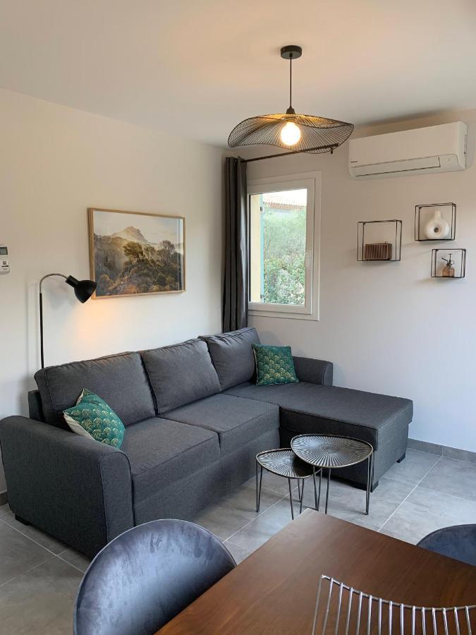 Le Cabanon De Livia Avec Piscine Privee Villa Cucuron Dış mekan fotoğraf