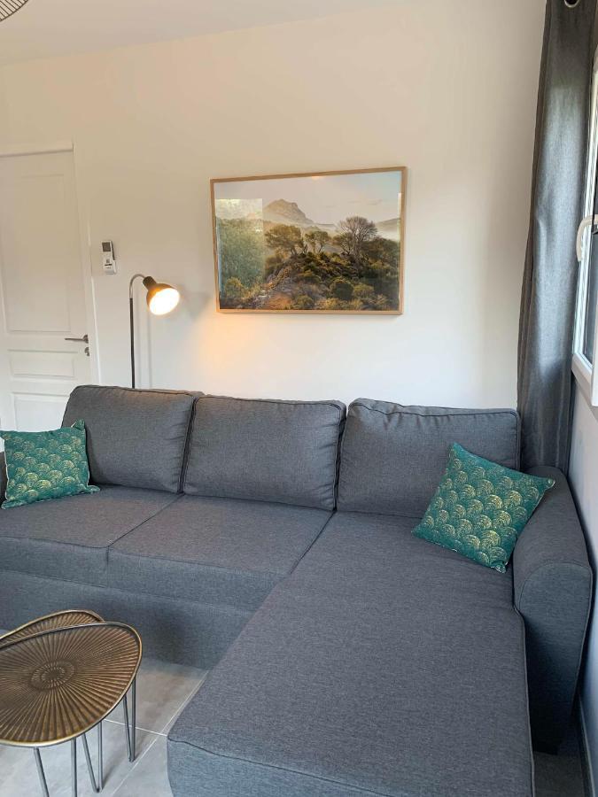Le Cabanon De Livia Avec Piscine Privee Villa Cucuron Dış mekan fotoğraf