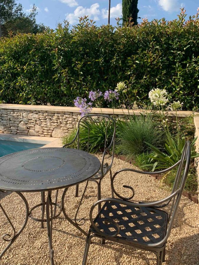 Le Cabanon De Livia Avec Piscine Privee Villa Cucuron Dış mekan fotoğraf